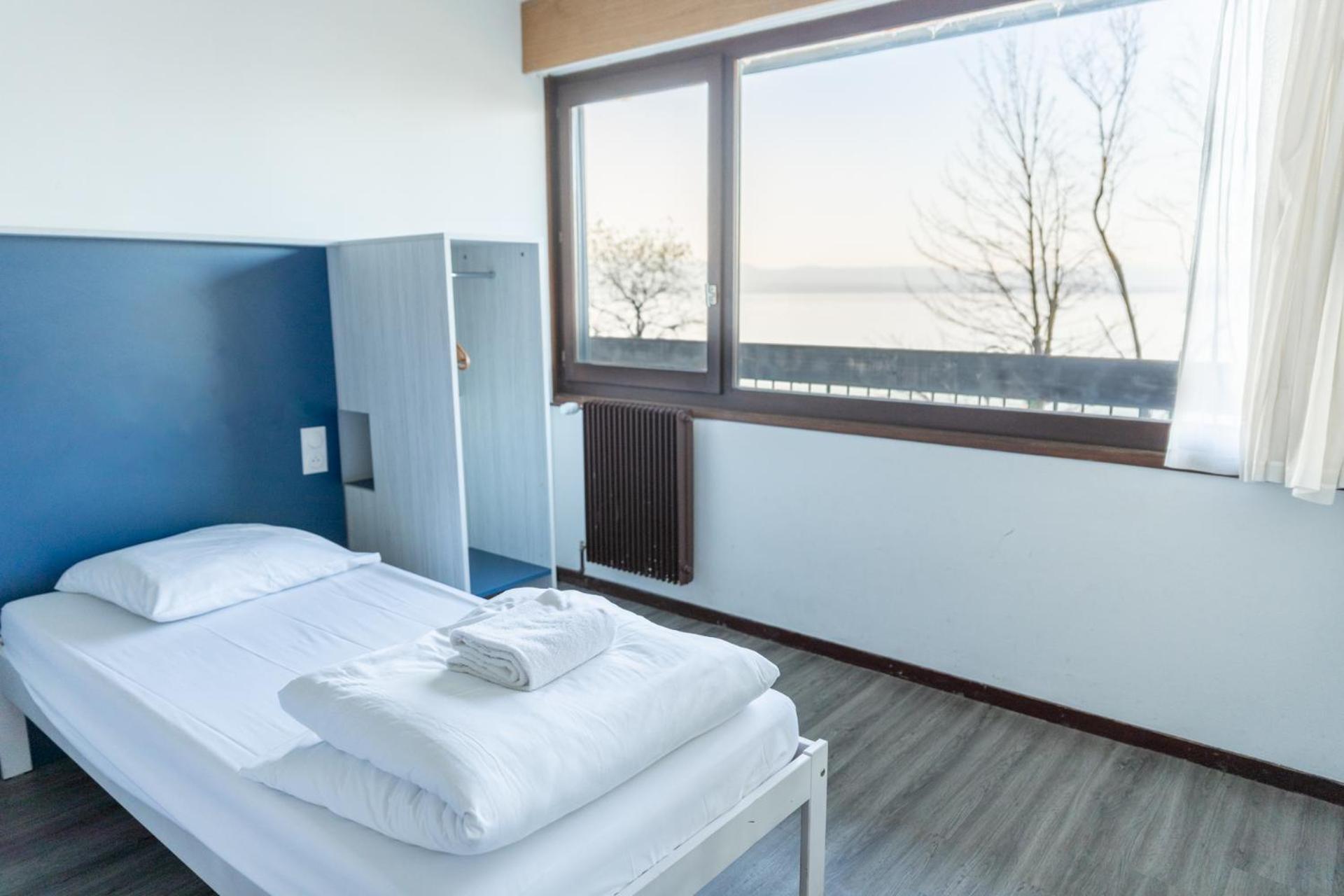 Cote Lac Hostel Evian Екстериор снимка